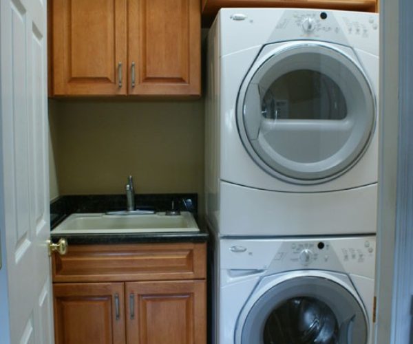 Custom-Laundry-Rooms-1