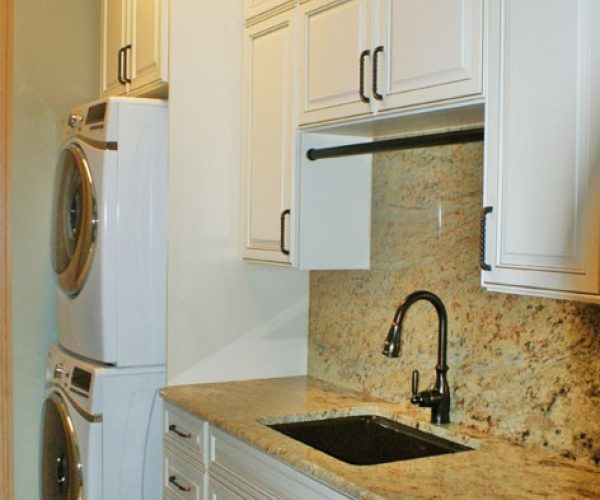 Custom-Laundry-Rooms-10