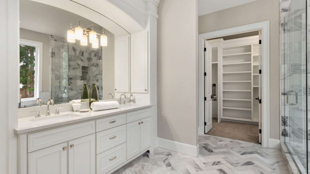 Choosing Vanity Cabinets for Your Bathroom