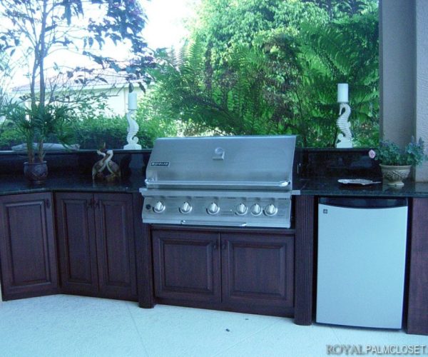 Custom-Cabinets-for-Outdoor-Spaces-2-1024x767