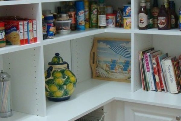 Custom-Pantry-Closets-1