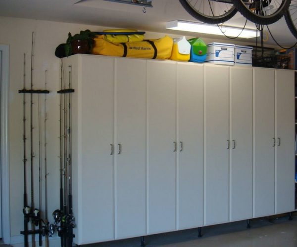 How-to-Choose-Cabinets-for-Your-Garage-Storage-Ideas