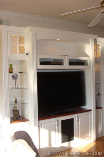 Custom-Wall-Units-and-Entertainment-Centers-1